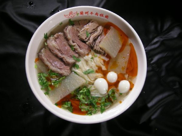 选择牛肉拉面加盟要从哪方面入手